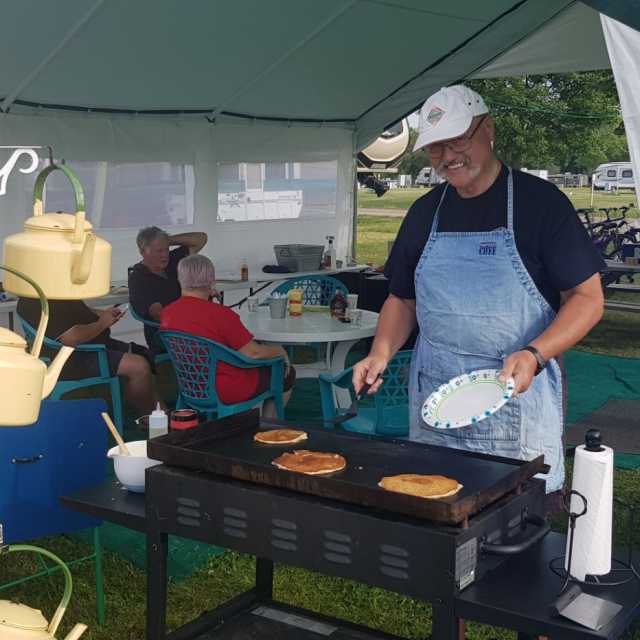 Dave Volker making us pancakes